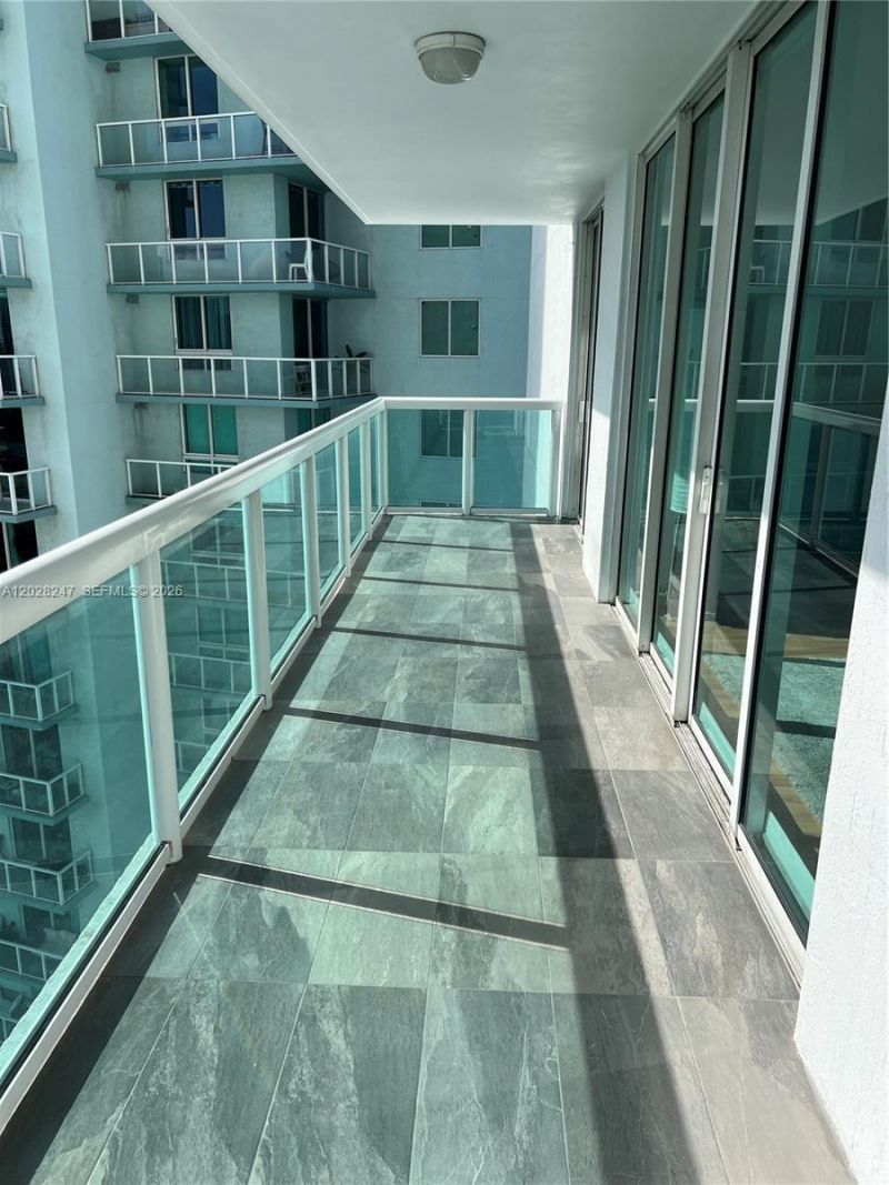 1800 N Bayshore Dr , Unit 2310, Miami, FL 33132 Photo