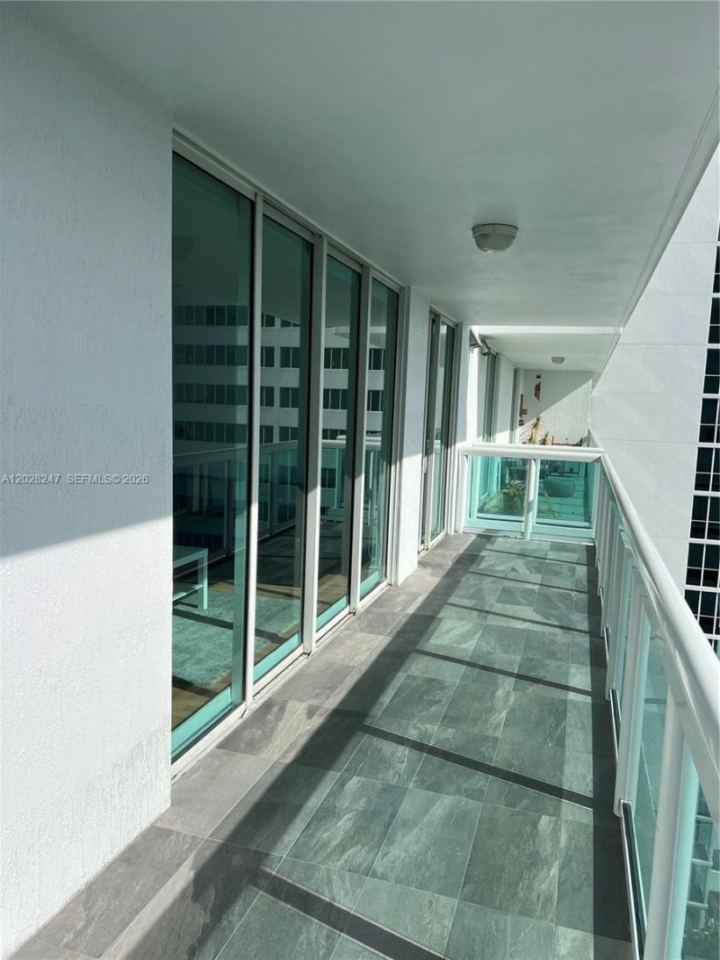 1800 N Bayshore Dr, Unit 2310, Miami, FL 33132 Photo