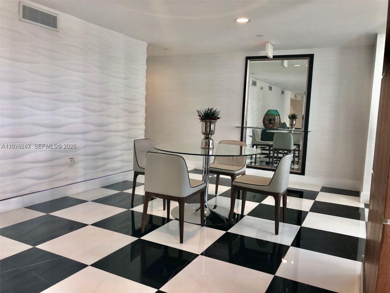 1800 N Bayshore Dr, Unit 2310, Miami, FL 33132 Photo