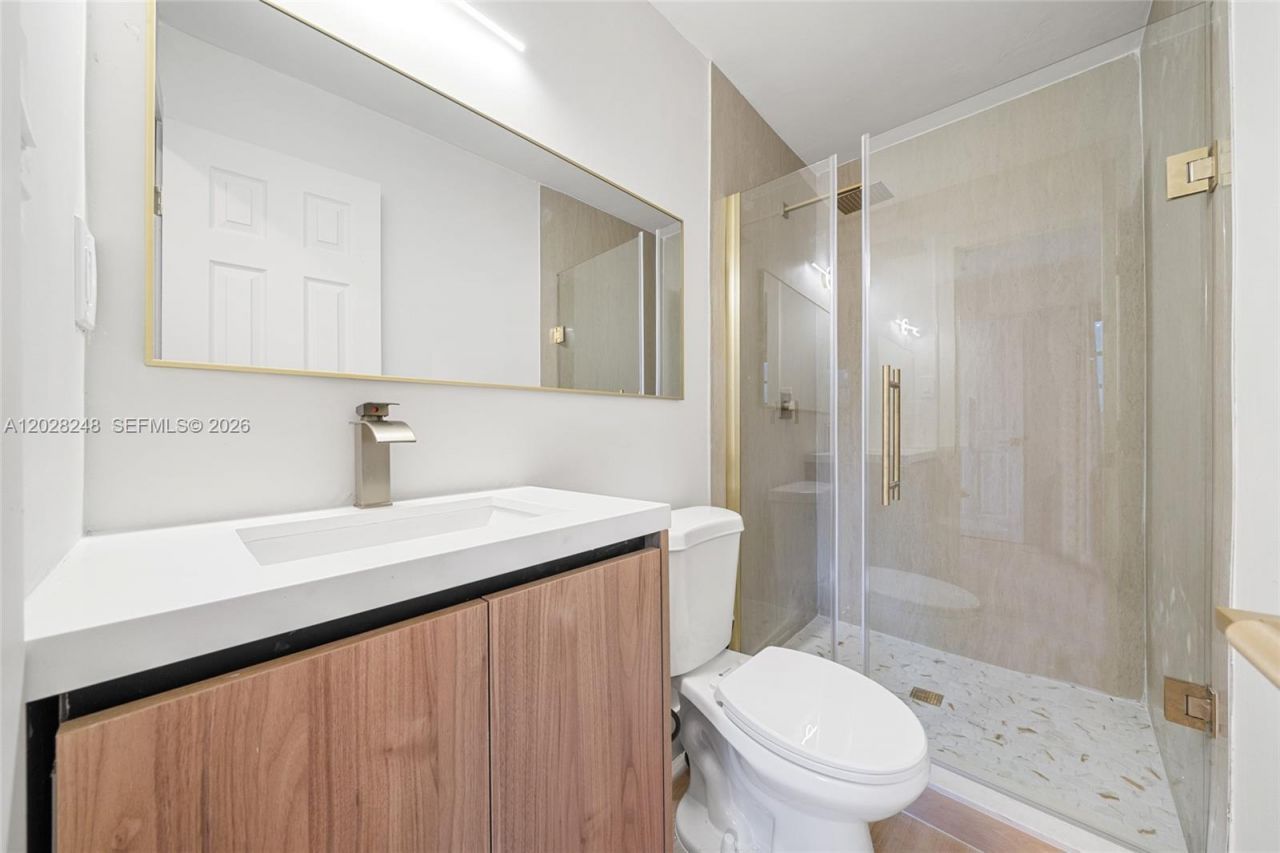331 NE 42nd Ct , Oakland Park, FL 33334 Photo