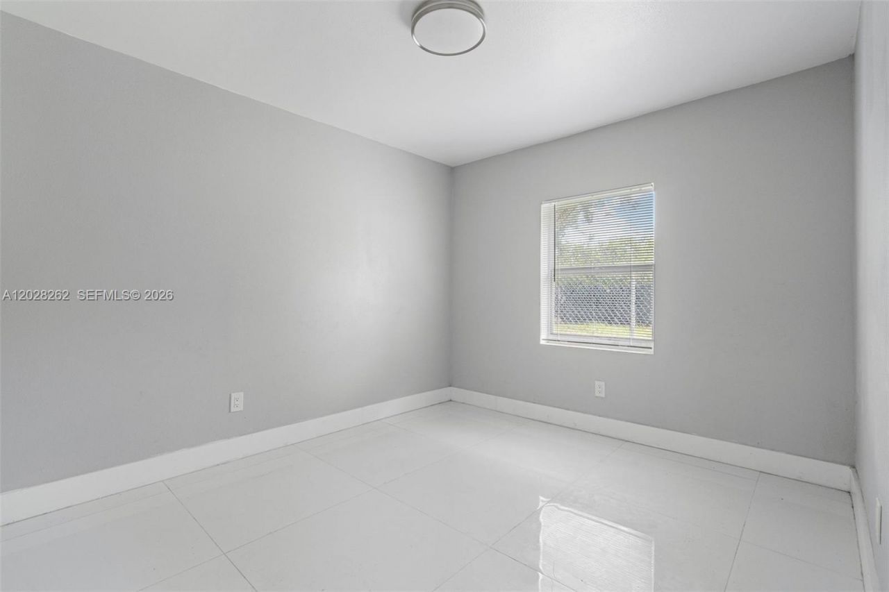 352 NW 41st St , Miami, FL 33127 Photo