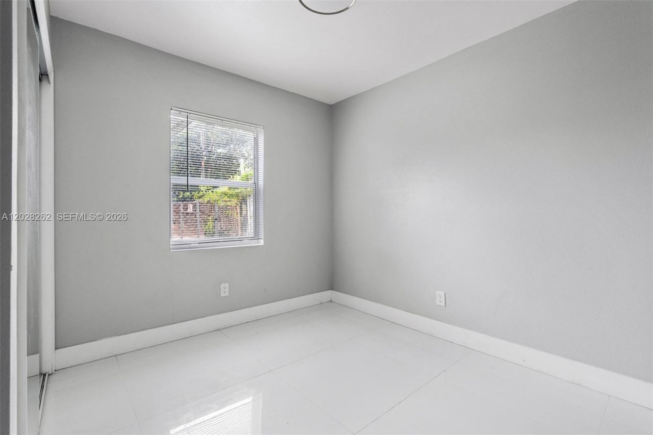 352 NW 41st St , Miami, FL 33127 Photo