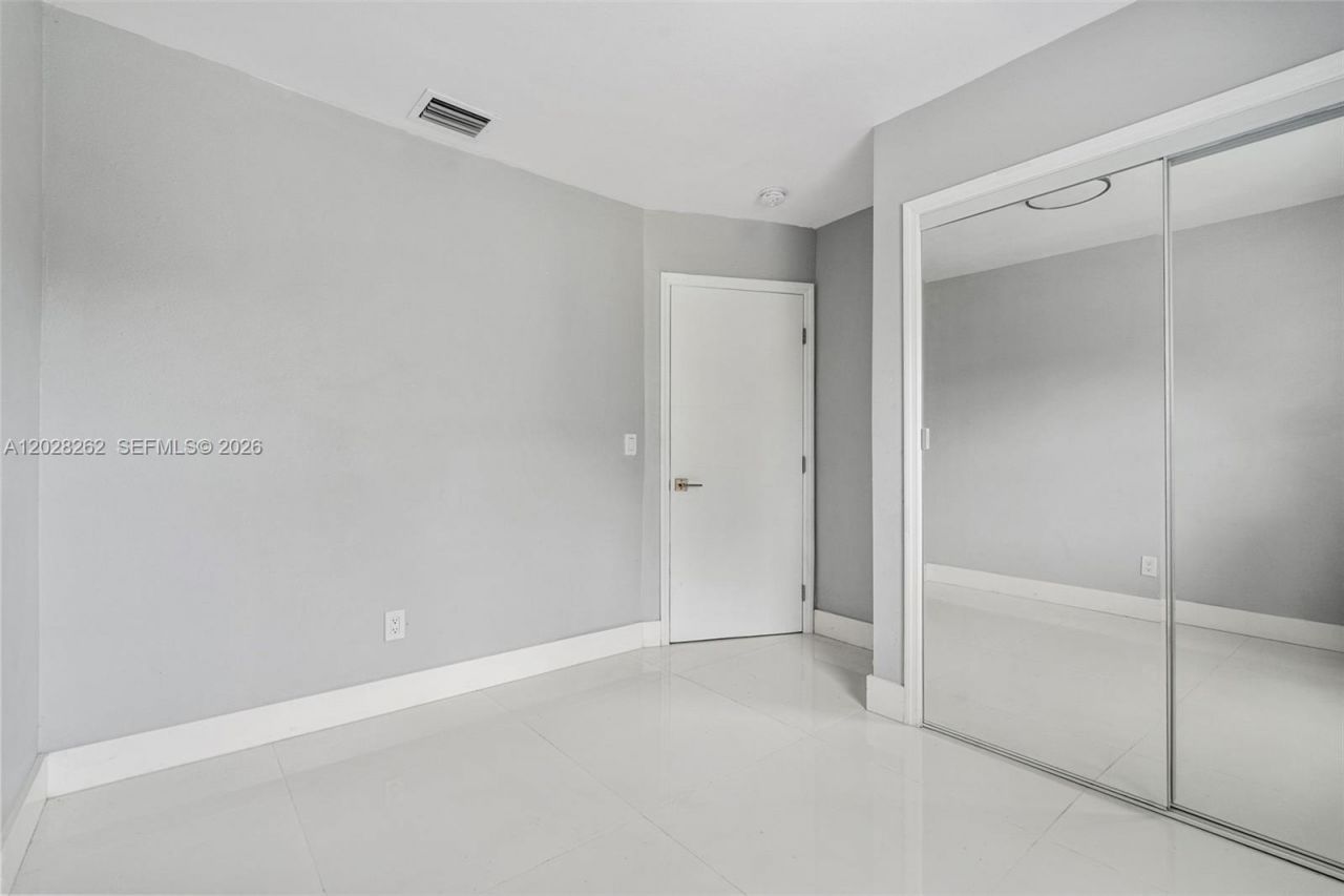 352 NW 41st St , Miami, FL 33127 Photo