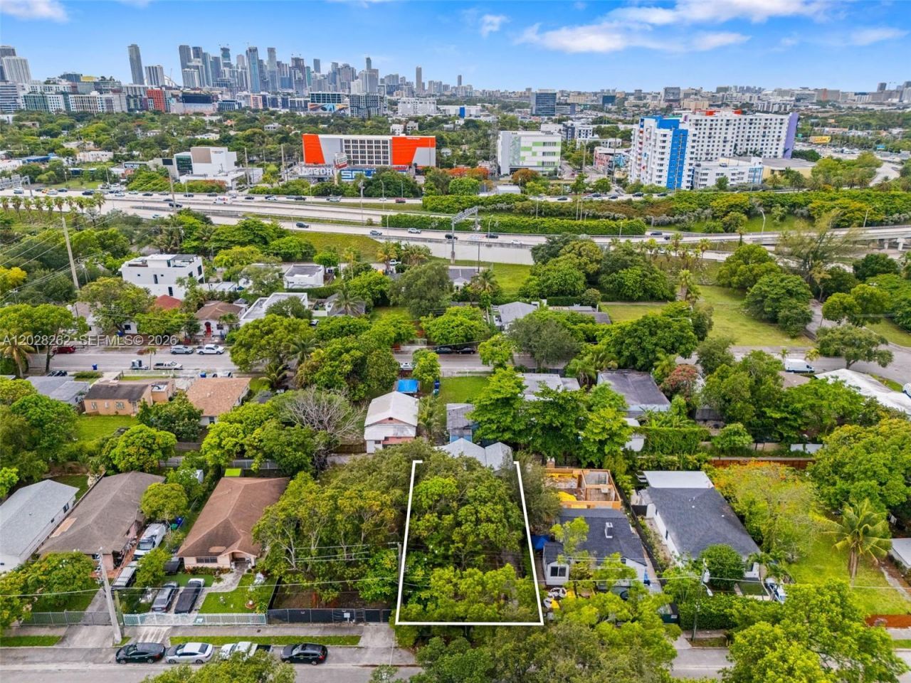 352 NW 41st St , Miami, FL 33127 Photo