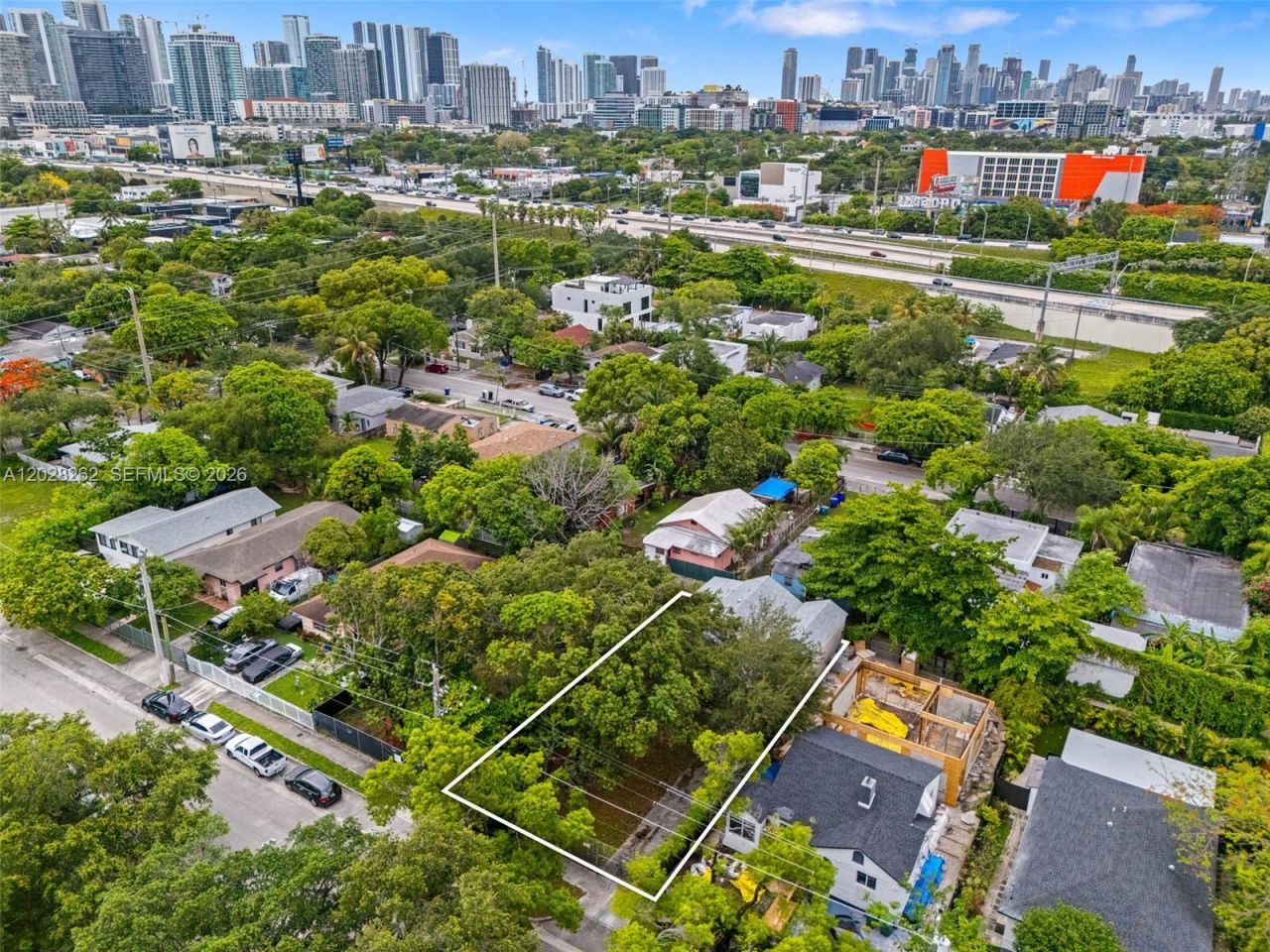 352 NW 41st St , Miami, FL 33127 Photo