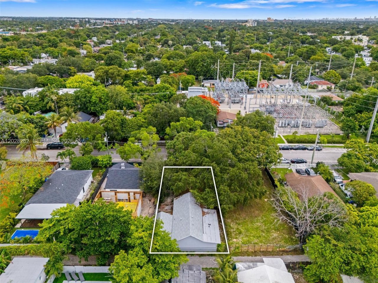 352 NW 41st St , Miami, FL 33127 Photo
