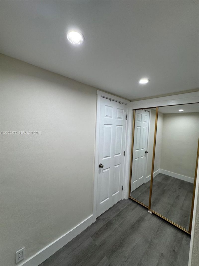 330 SE 2nd St, Unit 303H, Hallandale Beach, FL 33009 Photo