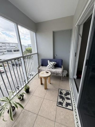 330 SE 2nd St, Unit 303H, Hallandale Beach, FL 33009 Photo