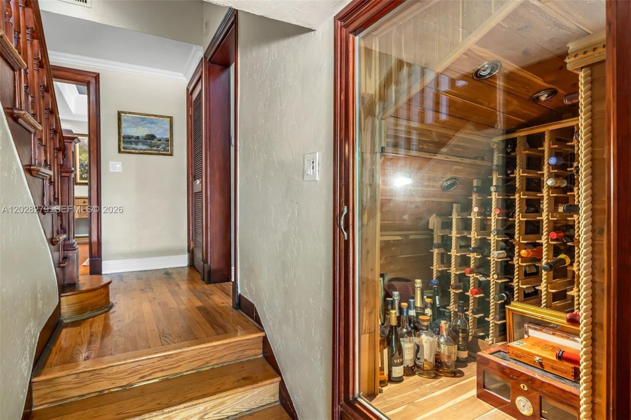 3462 N Moorings Way , Miami, FL 33133 Photo