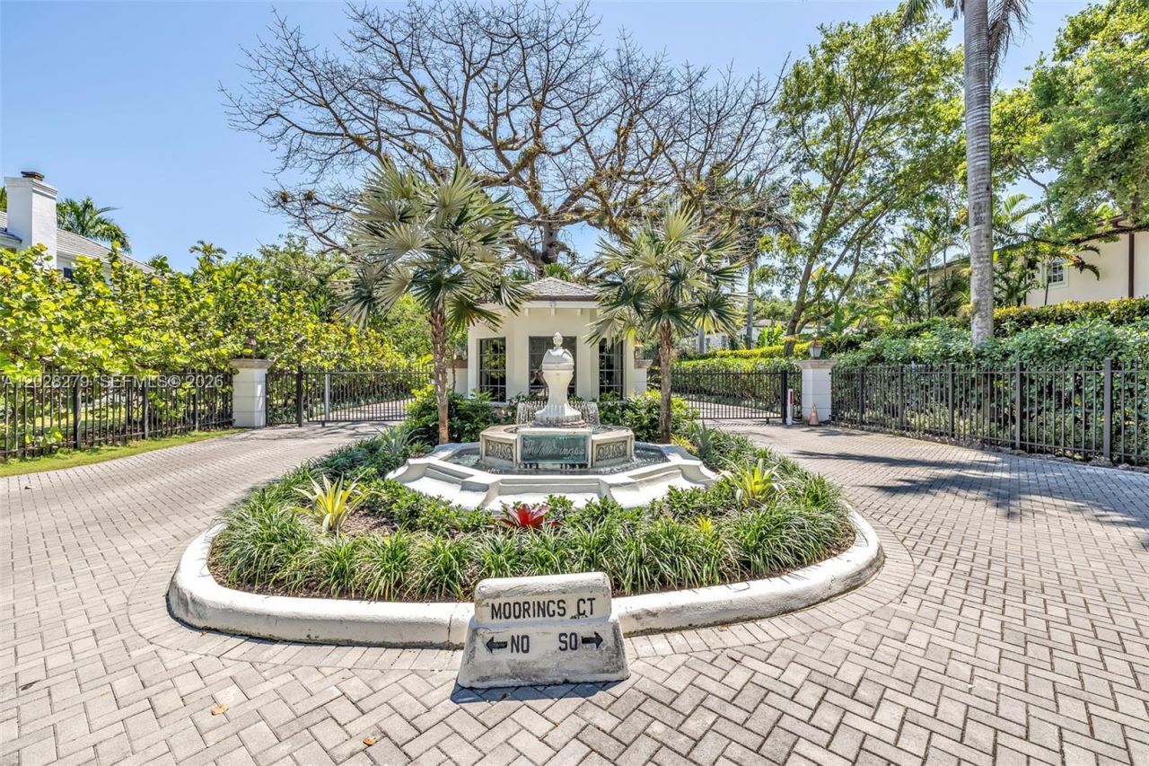 3462 N Moorings Way , Miami, FL 33133 Photo