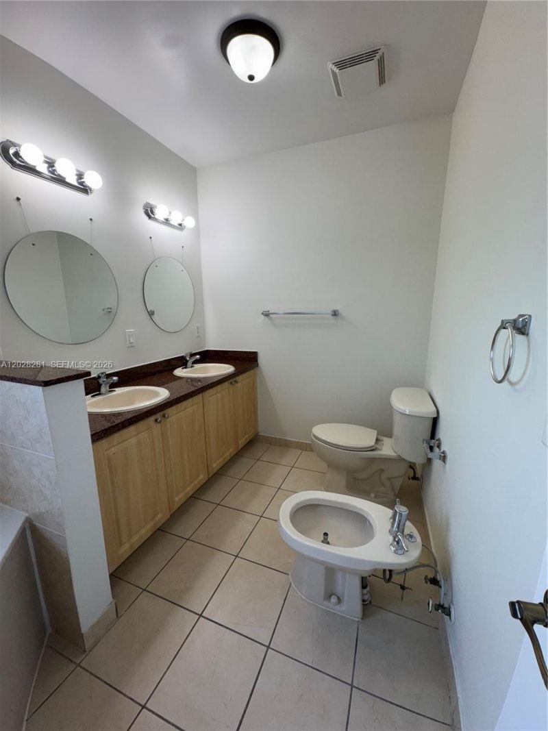 6004 SW 8th St, Unit 2, West Miami, FL 33144 Photo