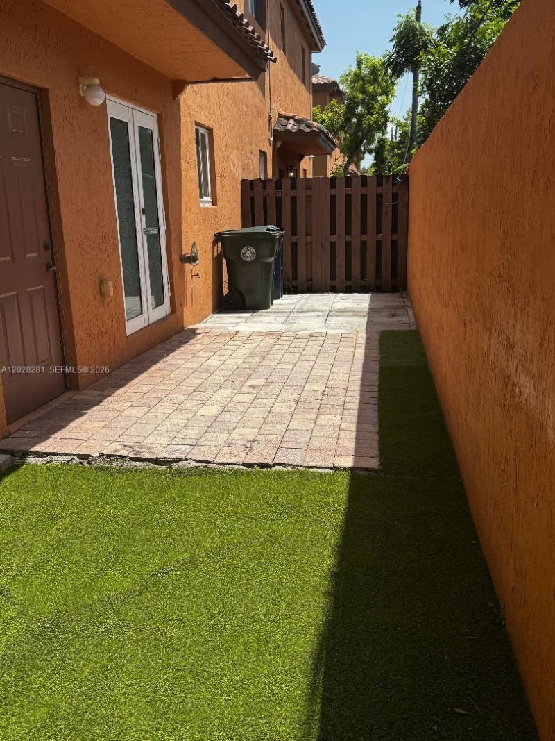6004 SW 8th St, Unit 2, West Miami, FL 33144 Photo