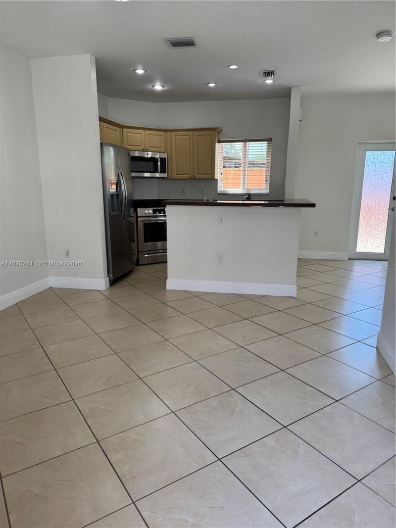 6004 SW 8th St, Unit 2, West Miami, FL 33144 Photo