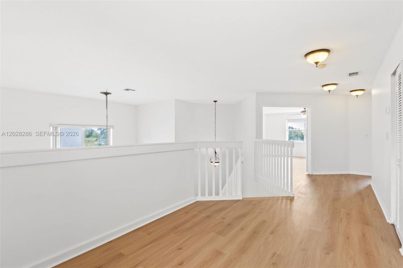 1303 NW 167 Ave, Unit 1303, Pembroke Pines, FL 33028 Photo