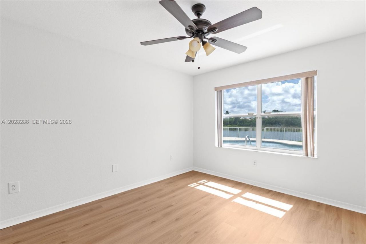1303 NW 167 Ave, Unit 1303, Pembroke Pines, FL 33028 Photo