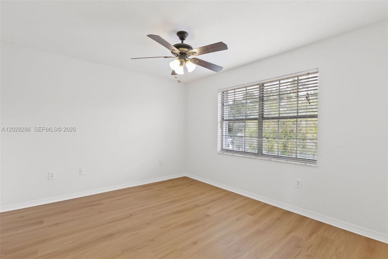 1303 NW 167 Ave, Unit 1303, Pembroke Pines, FL 33028 Photo