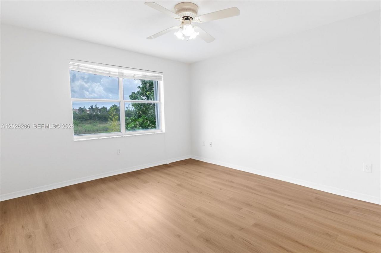 1303 NW 167 Ave, Unit 1303, Pembroke Pines, FL 33028 Photo