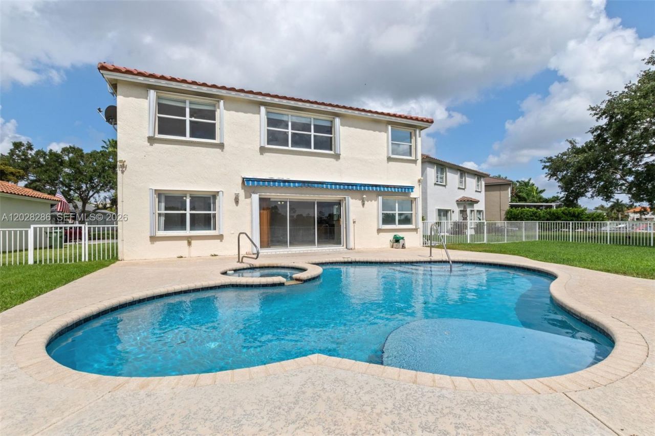 1303 NW 167 Ave, Unit 1303, Pembroke Pines, FL 33028 Photo