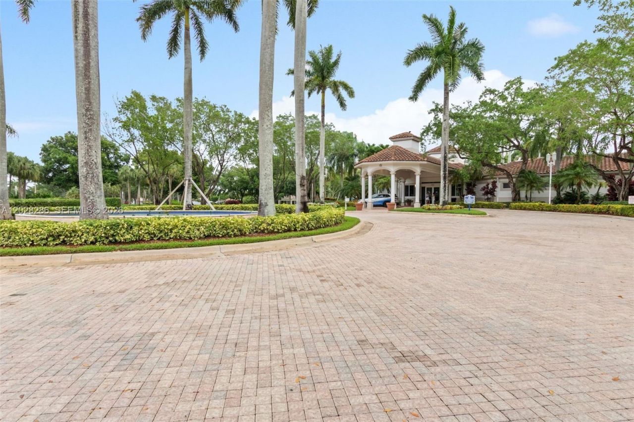 1303 NW 167 Ave, Unit 1303, Pembroke Pines, FL 33028 Photo