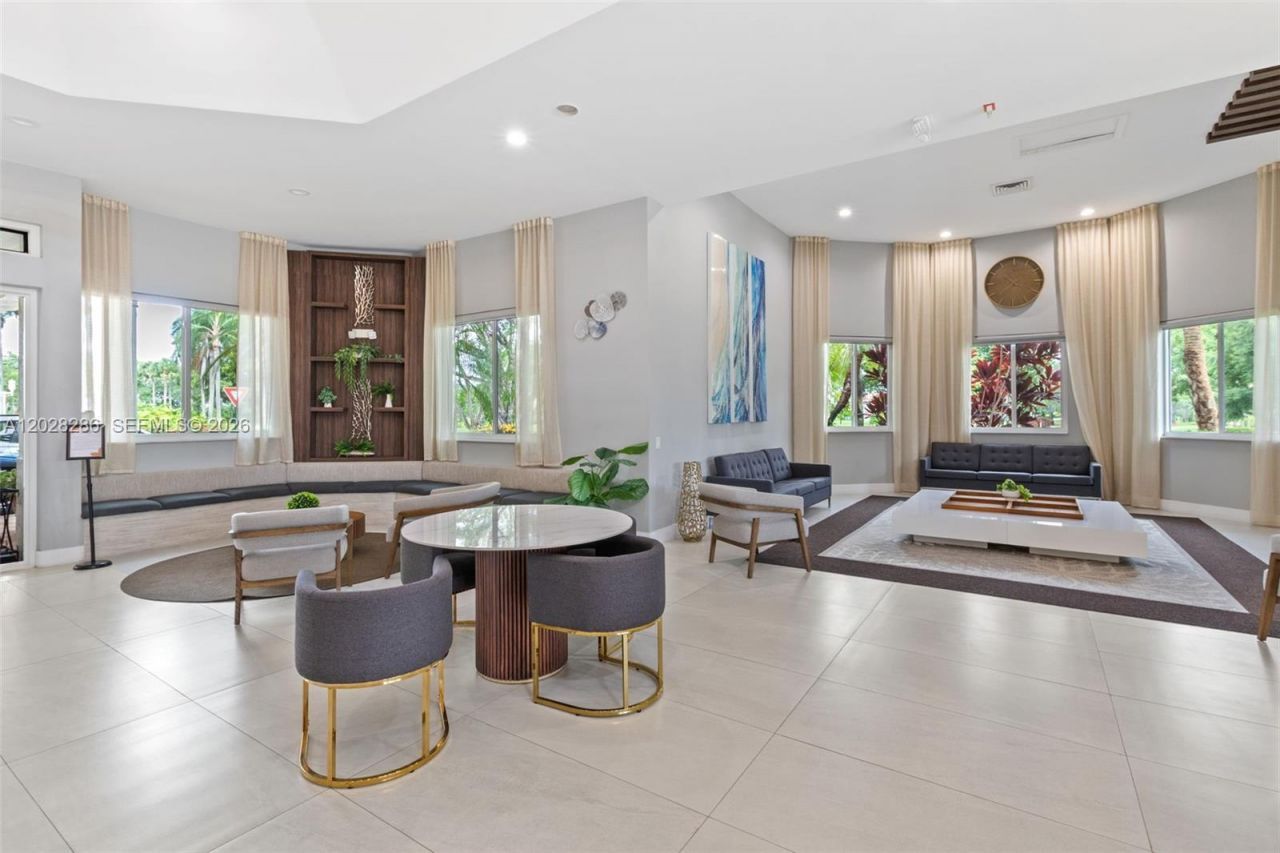 1303 NW 167 Ave, Unit 1303, Pembroke Pines, FL 33028 Photo