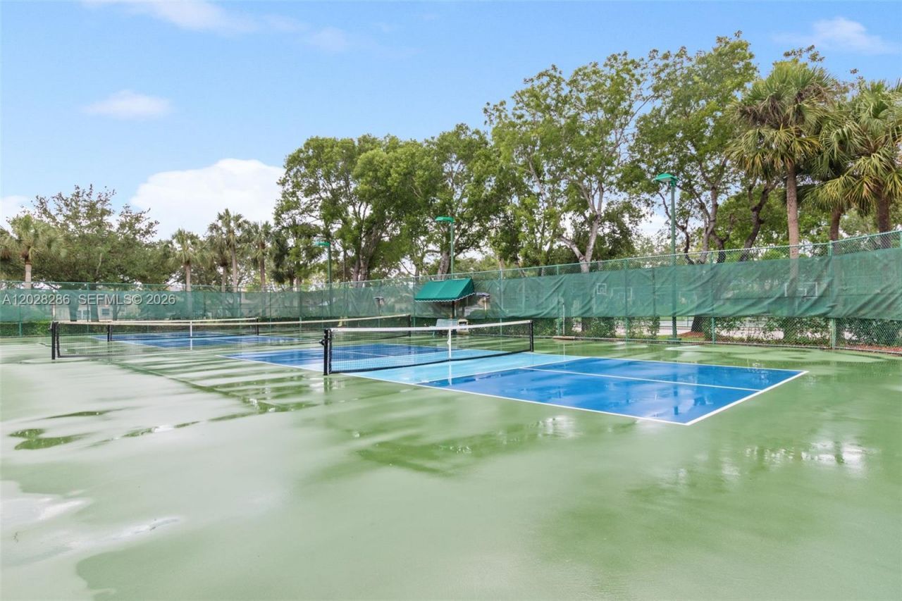 1303 NW 167 Ave, Unit 1303, Pembroke Pines, FL 33028 Photo