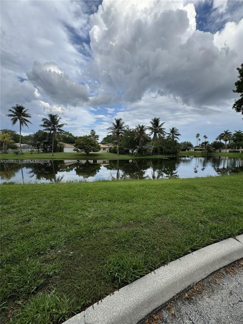 2021 Renaissance Blvd, Unit 201, Miramar, FL 33025 Photo