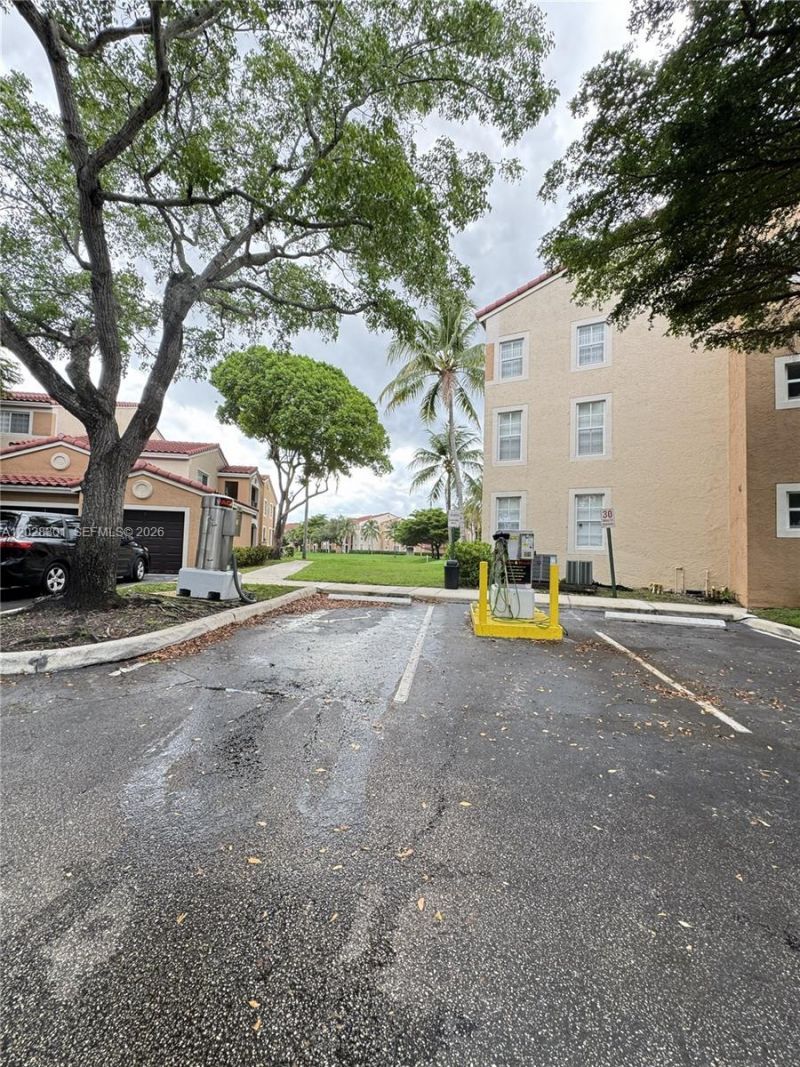 2021 Renaissance Blvd, Unit 201, Miramar, FL 33025 Photo