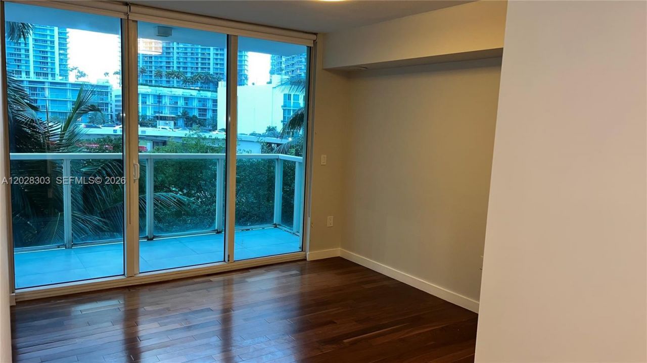 31 SE 5th St , Unit 411, Miami, FL 33131 Photo