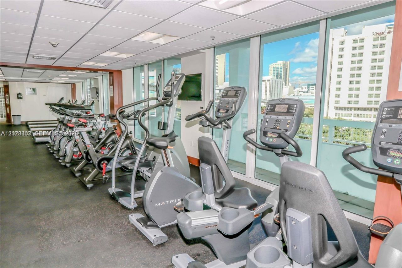 31 SE 5th St , Unit 411, Miami, FL 33131 Photo