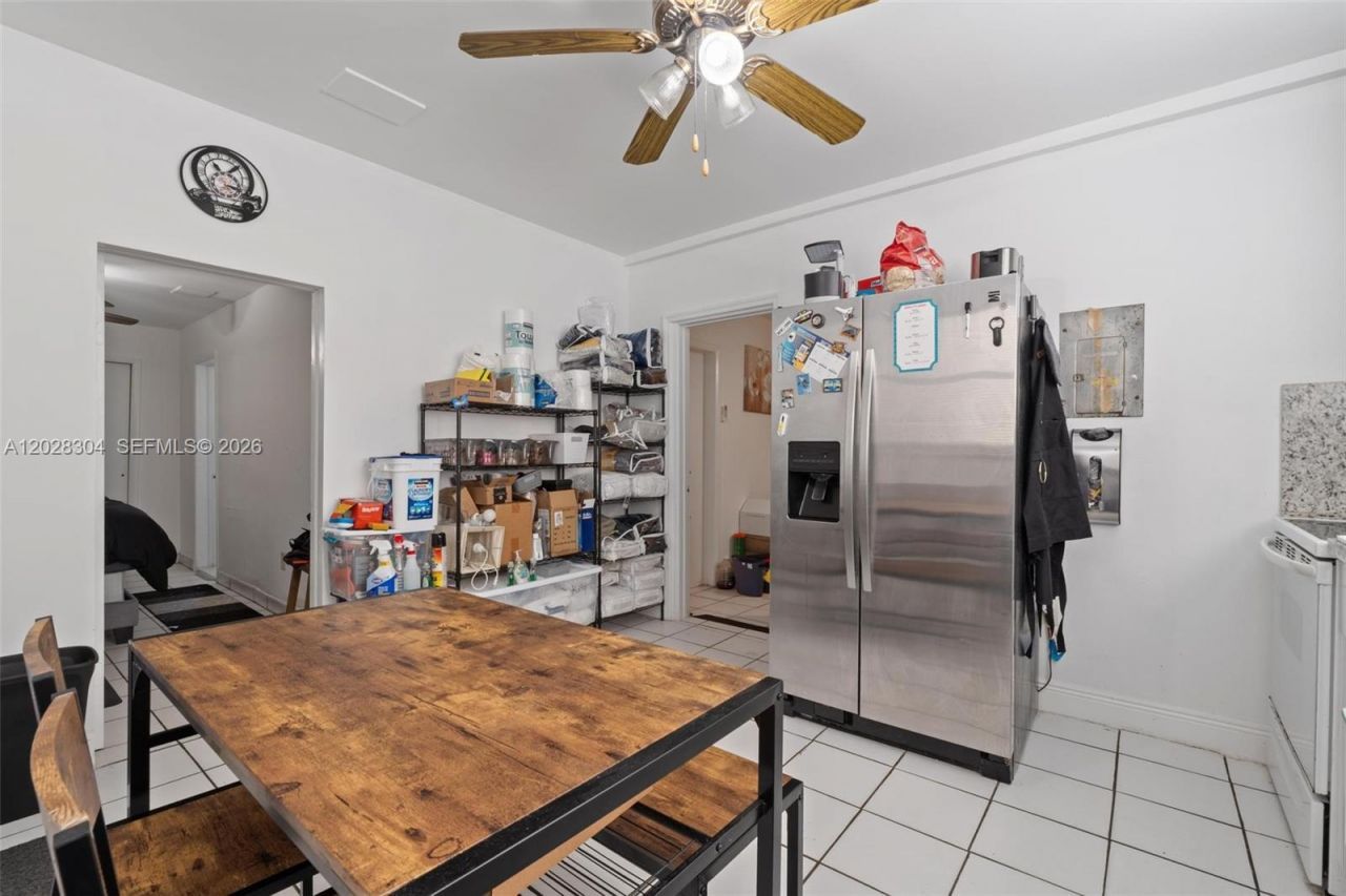 2453 SW 17th St , Miami, FL 33145 Photo