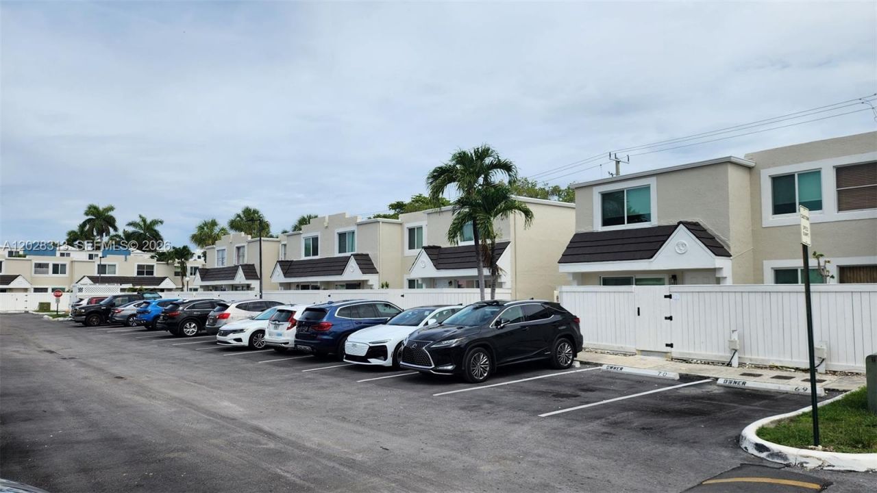 4540 SW 68th Ct Cir , Unit 48-7, Miami, FL 33155 Photo