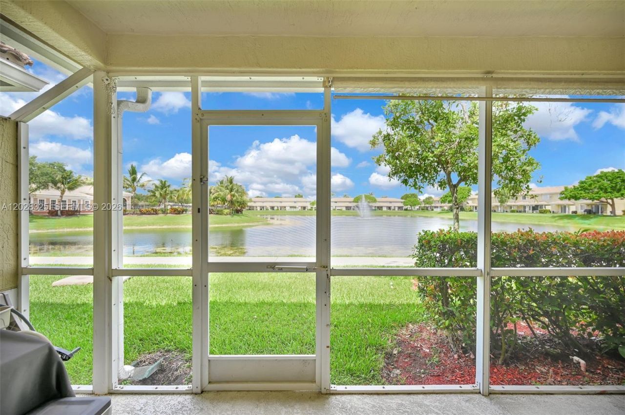 5927 Royal Way, Tamarac, FL 33321 Photo