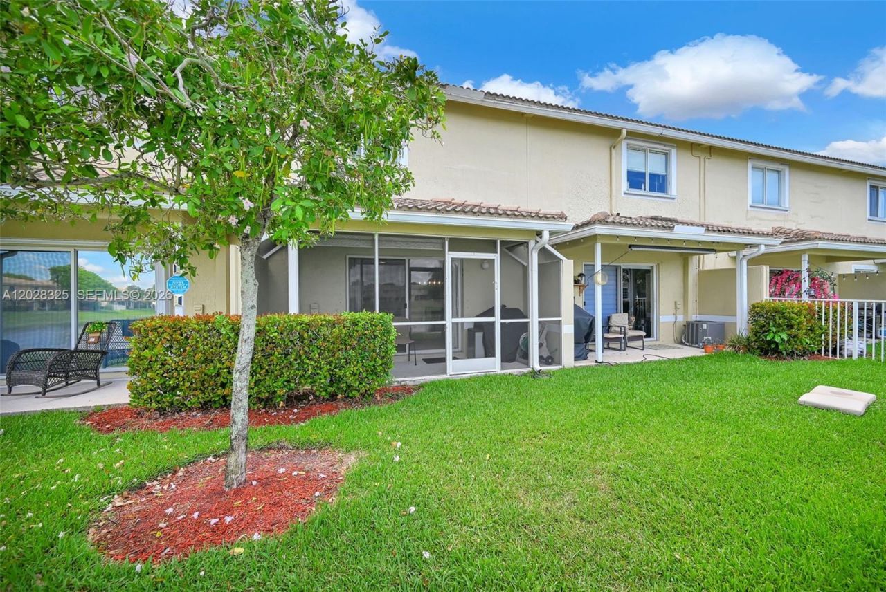 5927 Royal Way, Tamarac, FL 33321 Photo