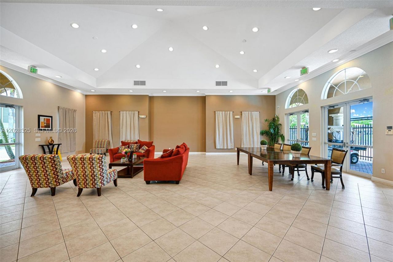 5927 Royal Way, Tamarac, FL 33321 Photo