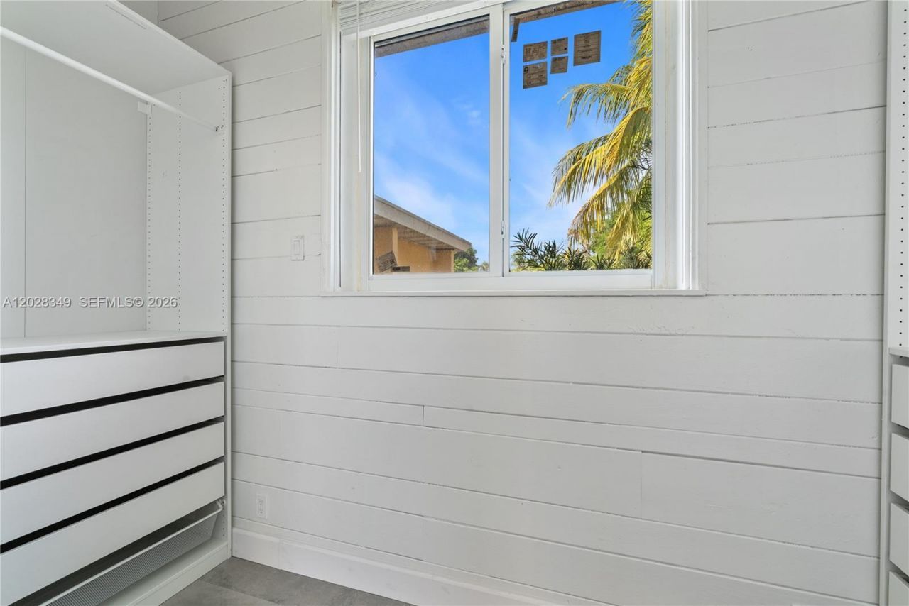 2204 Mckinley St , Unit 2, Hollywood, FL 33020 Photo