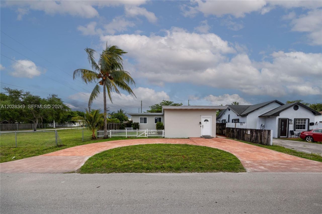 2204 Mckinley St , Unit 2, Hollywood, FL 33020 Photo