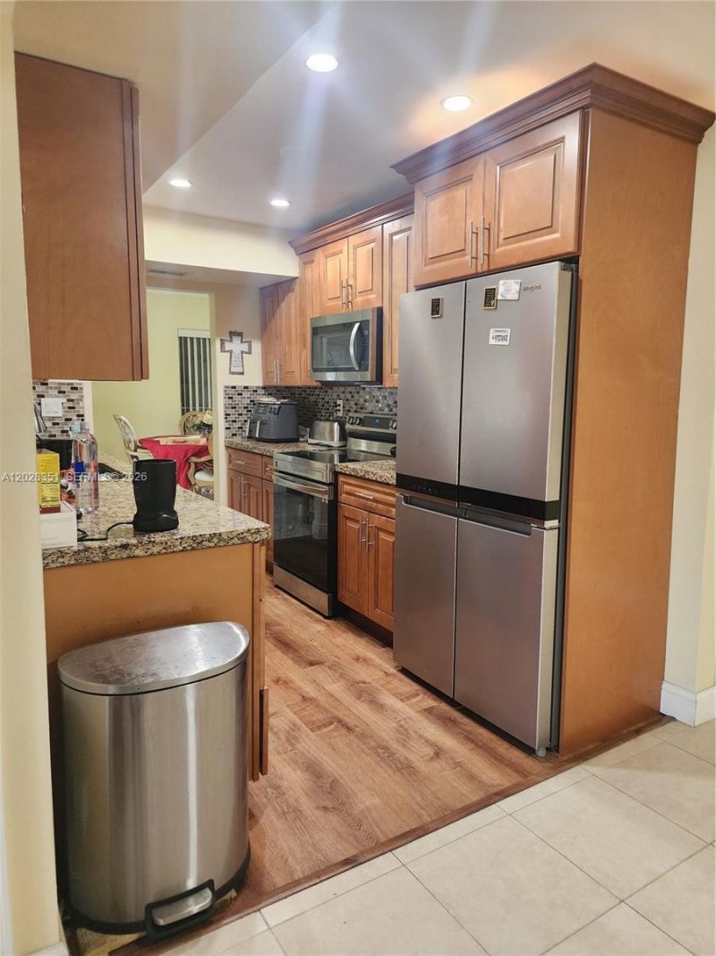 6311 NW 71st Ave, Tamarac, FL 33321 Photo