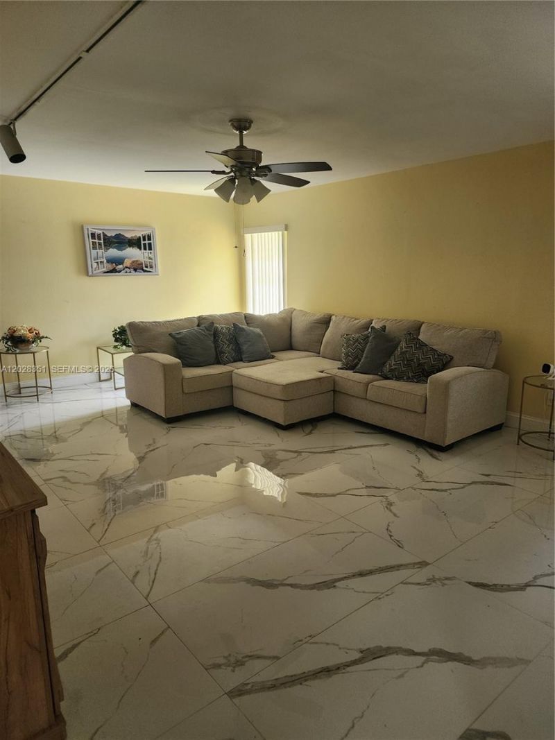 6311 NW 71st Ave, Tamarac, FL 33321 Photo