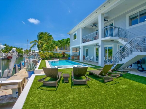 145 Venetian Drive , Islamorada, FL 33036