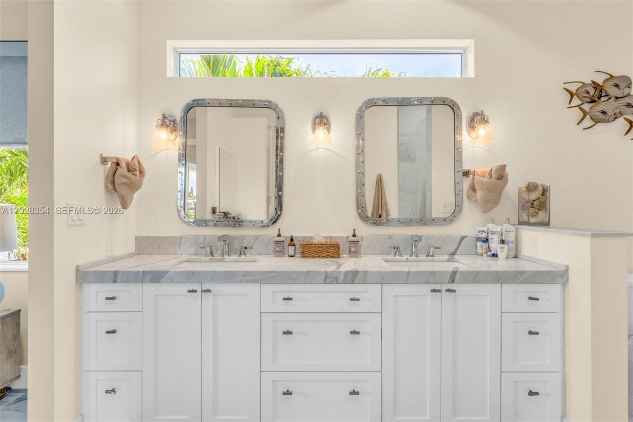 145 Venetian Drive , Islamorada, FL 33036 Photo