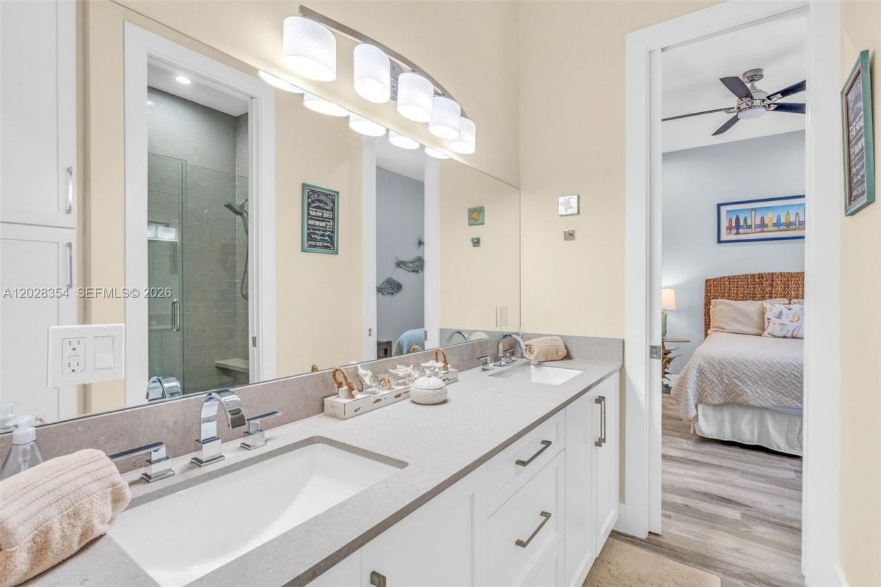 145 Venetian Drive , Islamorada, FL 33036 Photo