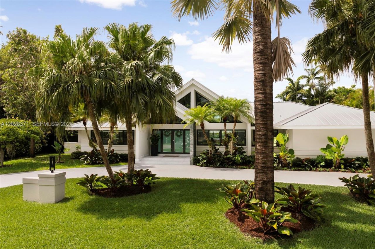 7440 SW 106th St, Pinecrest, FL 33156 Main Photo