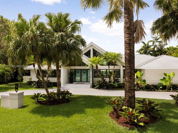 7440 SW 106th St, Pinecrest, FL 33156