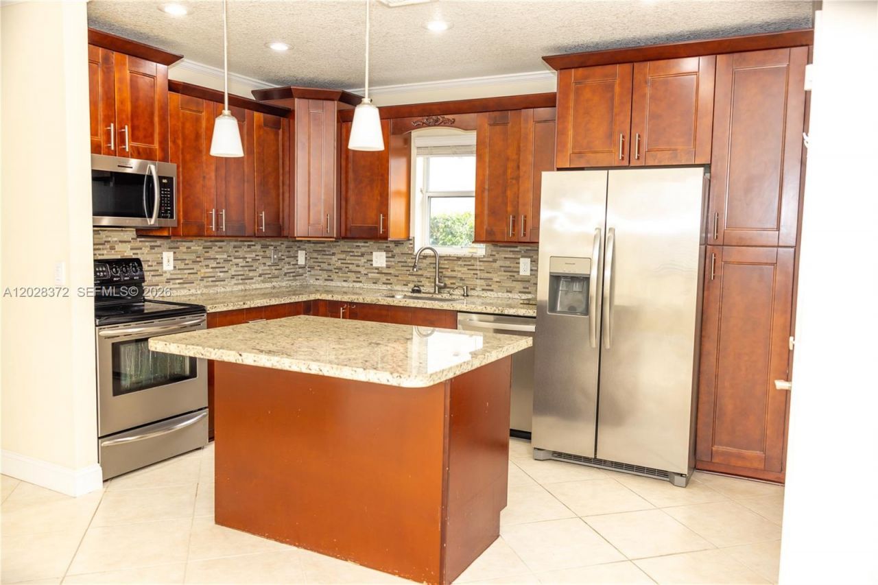 10560 NW 57th Ct , Coral Springs, FL 33076 Photo