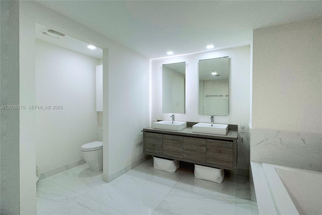 Please Call For Address, Unit 1505, Sunny Isles Beach, FL 33160 Photo