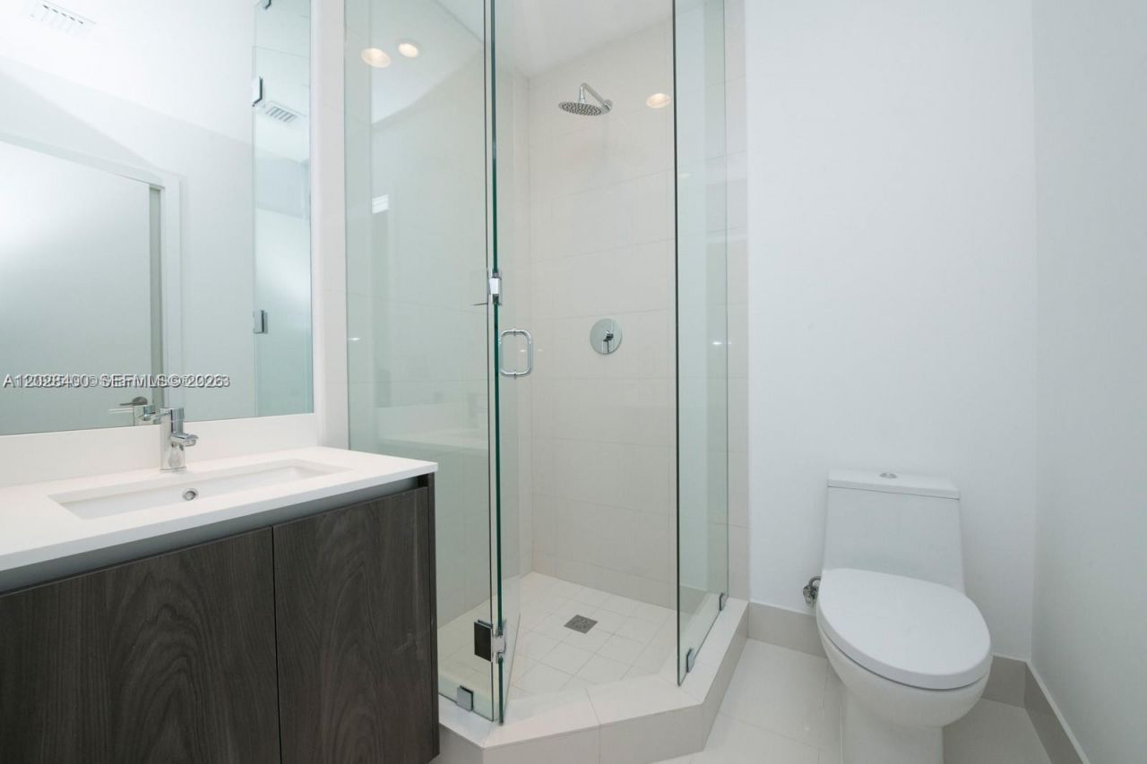 480 NE 31st St , Unit 2406, Miami, FL 33137 Photo