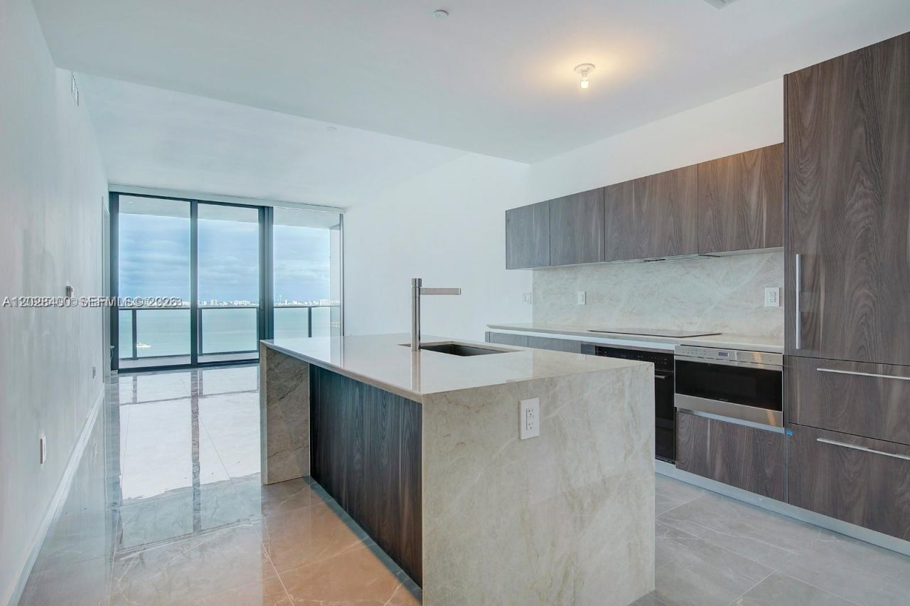 480 NE 31st St , Unit 2406, Miami, FL 33137 Photo