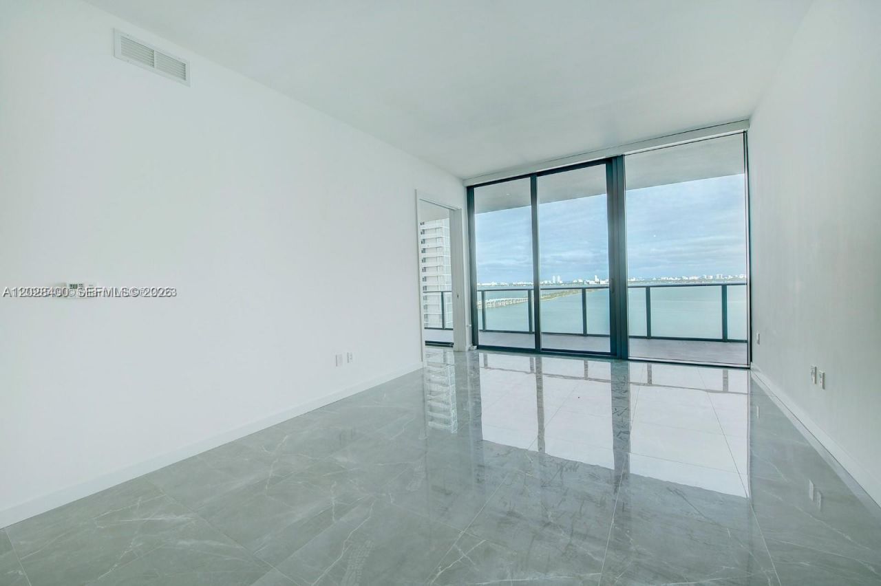 480 NE 31st St , Unit 2406, Miami, FL 33137 Photo