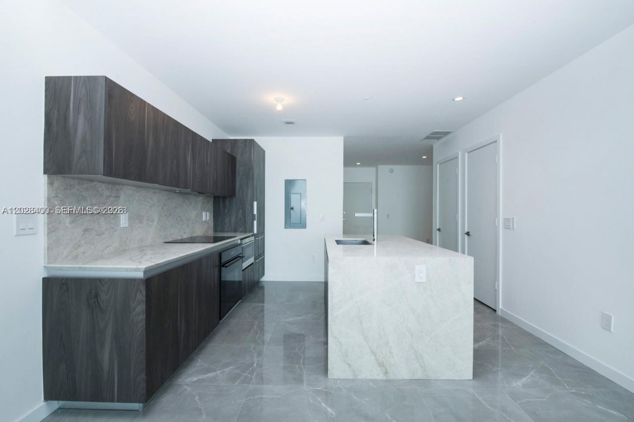 480 NE 31st St , Unit 2406, Miami, FL 33137 Photo