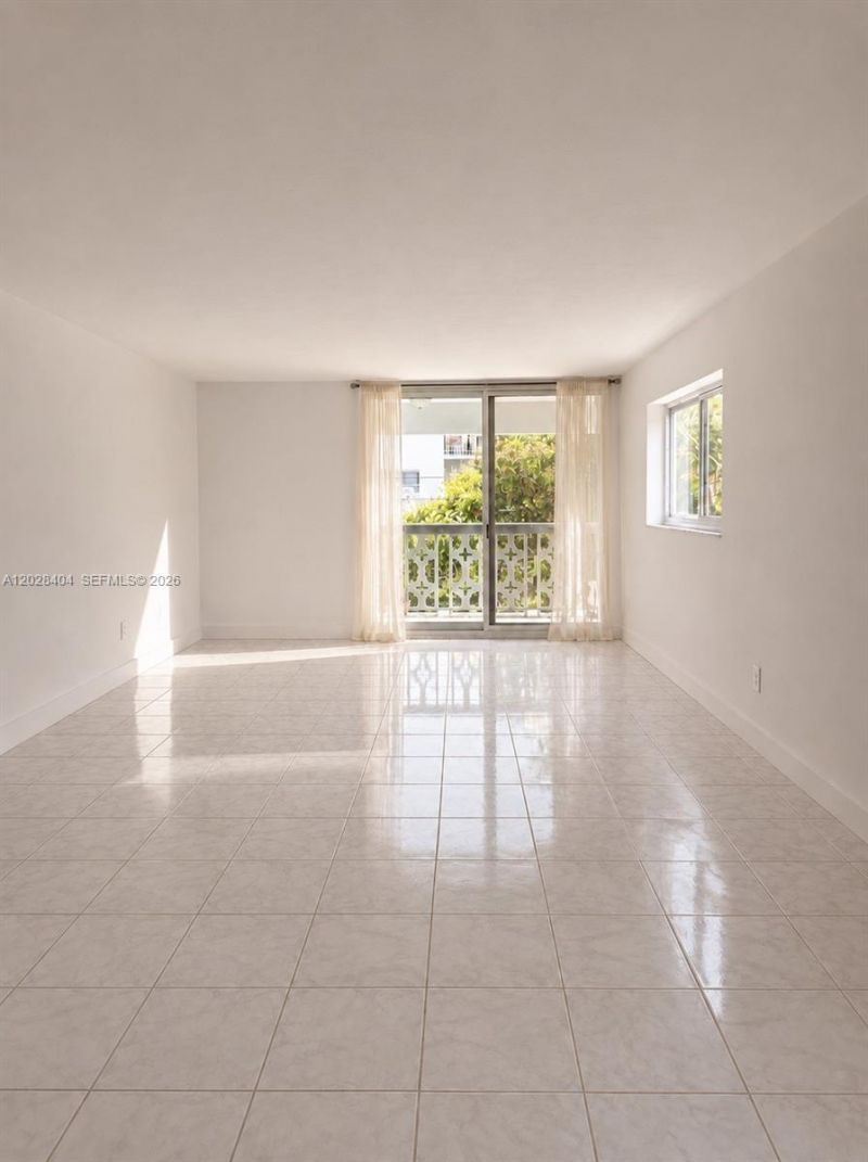 1400 Lincoln Rd, Unit 301, Miami Beach, FL 33139 Photo